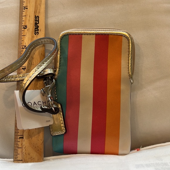 Coach Julia striped universal case New NWT original price $58 pastel stripes - Picture 4 of 8